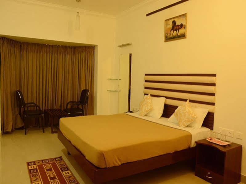 Hotel King Paradise Tiruchirappalli Exteriér fotografie